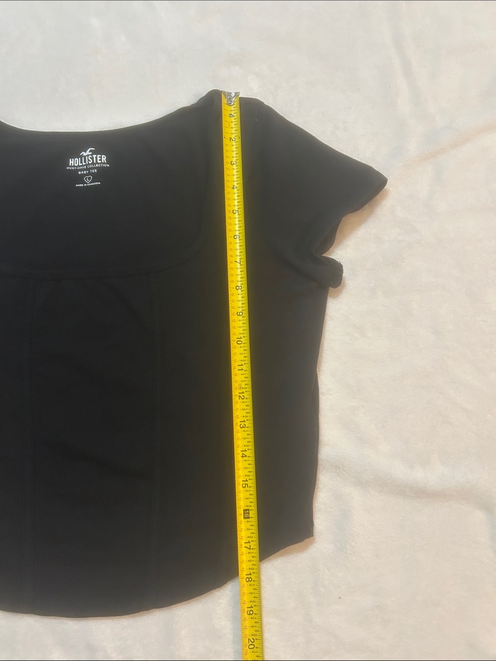Hollister Women’s Top Baby Tee Black Square Neck Fitted Short Sleeve Size Large - Picture 4 of 7